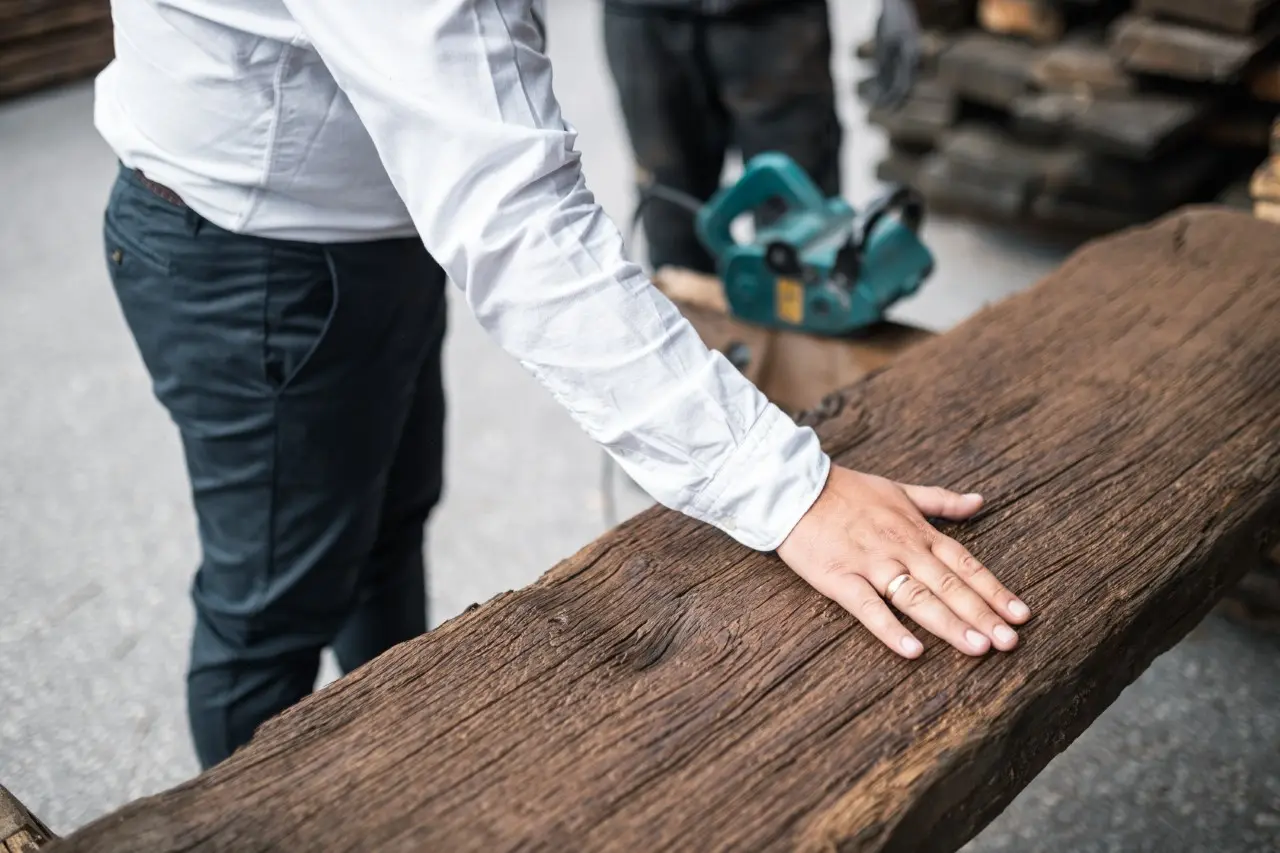 Blockwandbohlen: 2. Detailansicht von KnezHolz