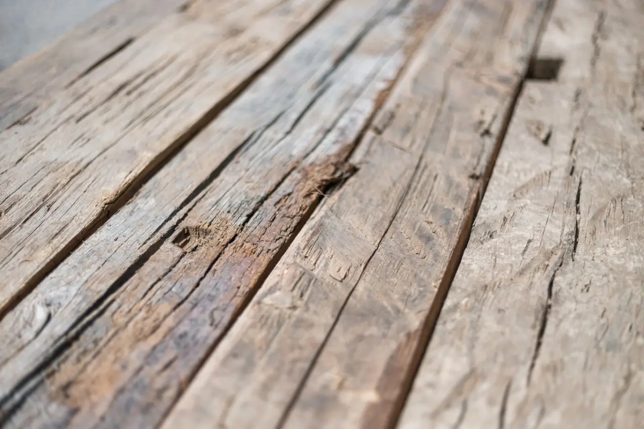 Original handgehackte Bretter: 10. Detailansicht von KnezHolz